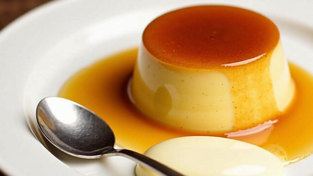 Homemade crème caramel: the foolproof trick for a perfect texture and authentic flavour